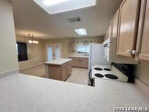 7831 Crystal Point in San Antonio, TX - Building Photo - Building Photo