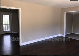 800 Hillcrest Rd in Birmingham, AL - Building Photo - Building Photo