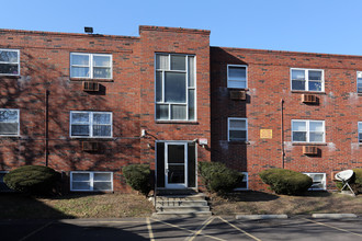 Ryan Manor Apartments in Philadelphia, PA - Building Photo - Building Photo