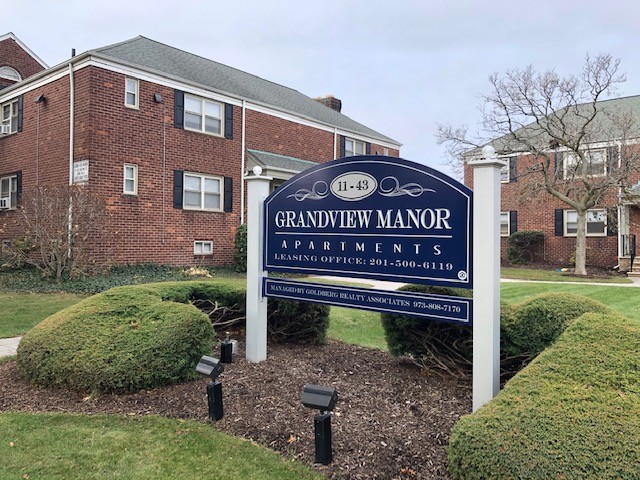 Grandview Manor Apartments in Lodi, NJ - Building Photo