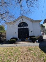 240 S Main St in Uxbridge, MA - Building Photo