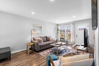 1122 2nd Ave S in Nashville, TN - Building Photo - Building Photo