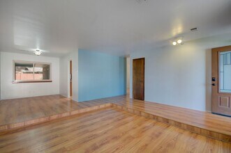 7409 Luella Anne Dr NE in Albuquerque, NM - Foto de edificio - Building Photo