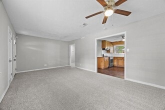 2817 John St in La Marque, TX - Building Photo - Building Photo