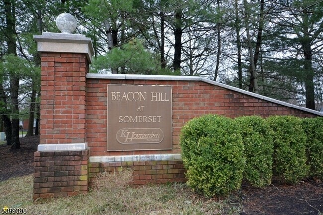 125 Sapphire Ln