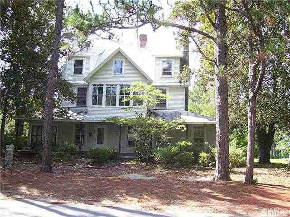 380 N Page St in Southern Pines, NC - Building Photo