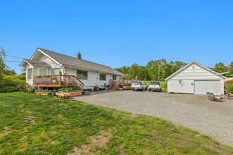 968 Marine Dr in Bellingham, WA - Foto de edificio - Building Photo