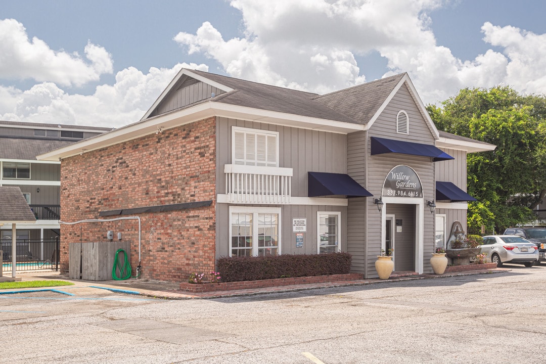 Willow Gardens in Lafayette, LA - Foto de edificio