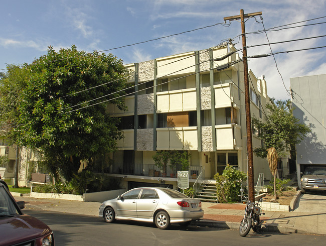 Point Villas in Los Angeles, CA - Building Photo - Building Photo