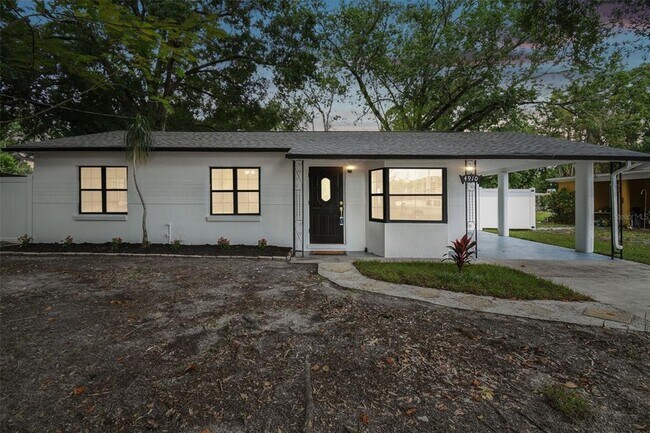 property at 4910 N Darby Ave