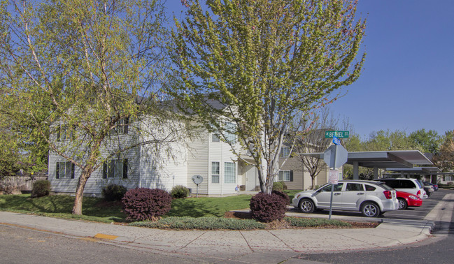 Bethel Place in Boise, ID - Foto de edificio - Building Photo