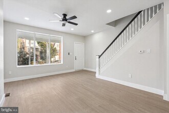 5518 Chew Ave in Philadelphia, PA - Building Photo - Building Photo