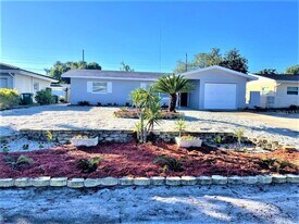 12644 81st Terrace in Seminole, FL - Building Photo
