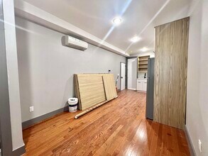 39 Van Wagenen Ave in Jersey City, NJ - Building Photo - Building Photo