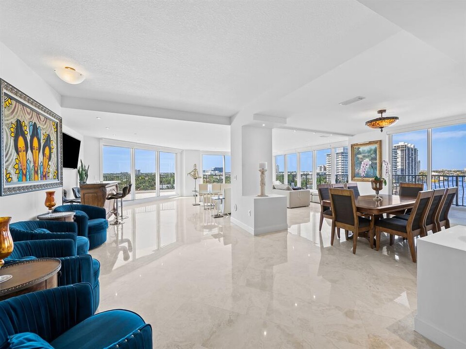 615 Bayshore Dr, Unit 701 in Fort Lauderdale, FL - Building Photo