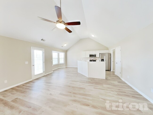 1889 Olive Cir in Nashville, TN - Building Photo - Building Photo