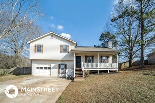 499 Woodland St in Dallas, GA - Building Photo