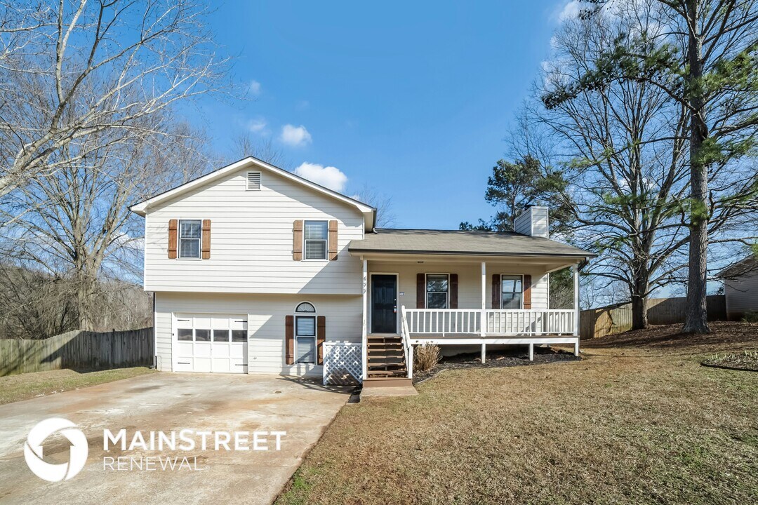 499 Woodland St in Dallas, GA - Building Photo