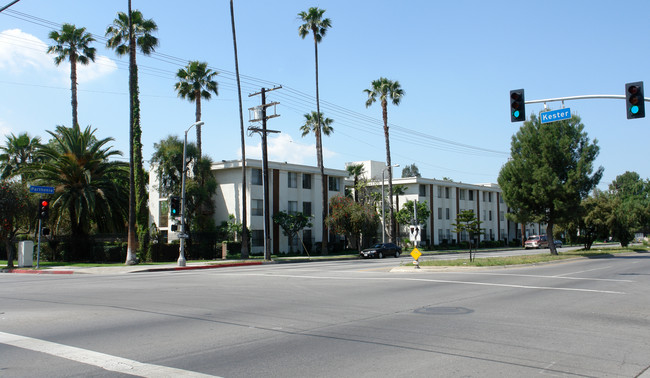 Parthenia Manor in Panorama City, CA - Building Photo - Building Photo