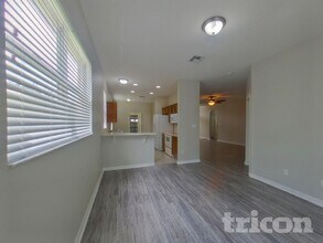 1720 Mountclair Ct in Mount Dora, FL - Foto de edificio - Building Photo