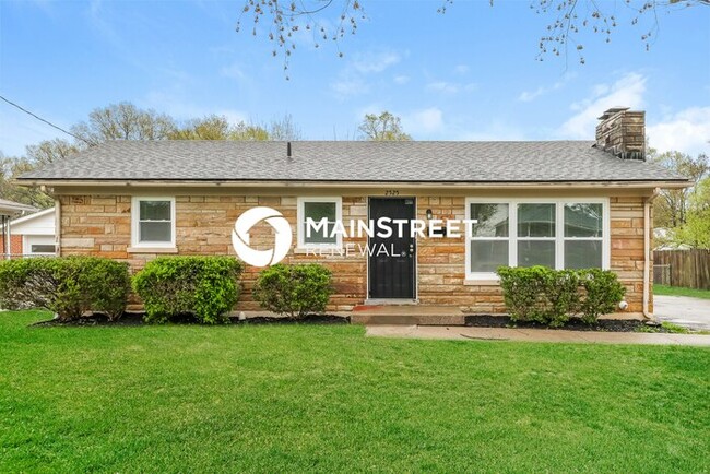 property at 2525 Coronet Dr
