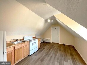 43737 Sandy Bottom Rd, Unit B in Hollywood, MD - Building Photo - Building Photo