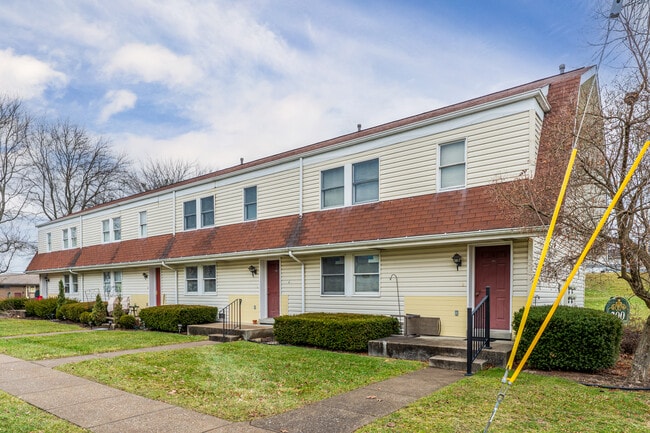 Mayfield Village in Beaver Falls, PA - Building Photo - Primary Photo