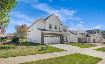 10205 Whitaker Pointe Dr in Huntersville, NC - Building Photo - Building Photo