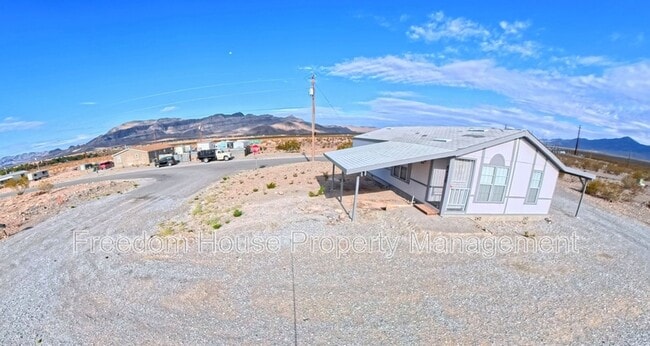 6420 Wedgewood St in Pahrump, NV - Building Photo - Building Photo