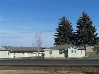 Madras Gateway in Madras, OR - Foto de edificio