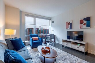 555 10th Ave, Unit SI FL50-ID1504766P in New York, NY - Foto de edificio - Building Photo