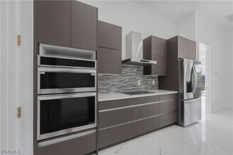 2721 NW 41st Ave in Cape Coral, FL - Building Photo - Building Photo