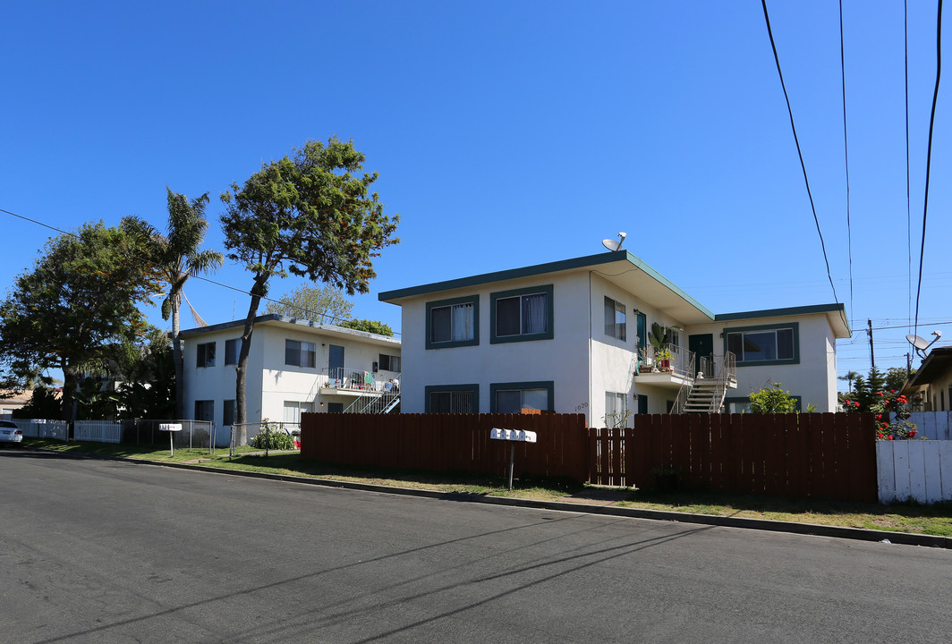 1010-1020 S Cleveland St in Oceanside, CA - Building Photo