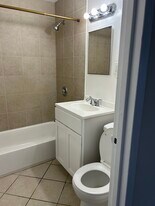 26 Circuit Rd, Unit 2nd in New Rochelle, NY - Building Photo