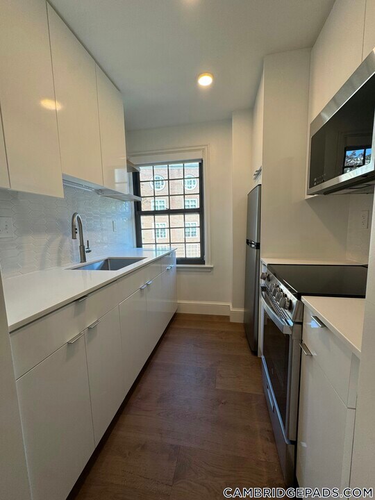 1200 Massachusetts Ave in Cambridge, MA - Building Photo