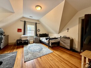 60 Wood Ave, Unit 2 in Boston, MA - Building Photo - Building Photo