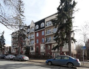 The Savoy in Calgary, AB - Building Photo - Building Photo