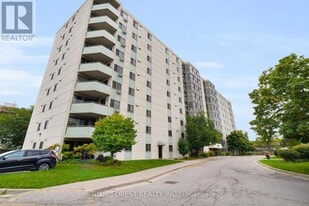 127 Belmont Dr in London, ON - Building Photo