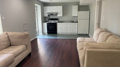 19232 Wheatfield Dr in Germantown, MD - Building Photo - Building Photo