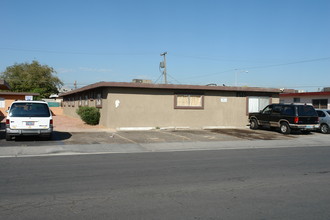 2533-2539 Statz St in North Las Vegas, NV - Building Photo - Building Photo