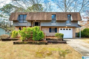 118 Fox Hollies Blvd in Bessemer, AL - Building Photo