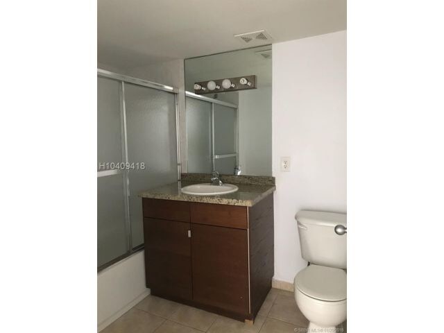 4785 SW 62nd Ave-Unit -1D in Davie, FL - Building Photo - Building Photo