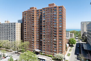 2909 N Sheridan Rd Apartamentos