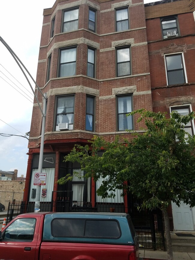 property at 1344 W 18th Pl