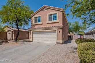 5764 E Everhart Ln in Florence, AZ - Foto de edificio - Building Photo