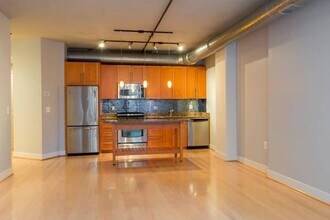 2125 14th St NW, Unit 231 in Washington, DC - Building Photo - Building Photo