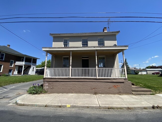 property at 34 E York St