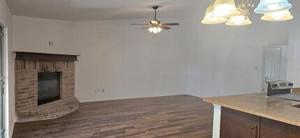 7408 Fredricksburg Dr in Forest Hill, TX - Building Photo - Building Photo