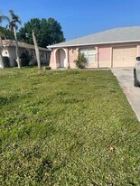 1104 SE 24th Ave in Cape Coral, FL - Building Photo
