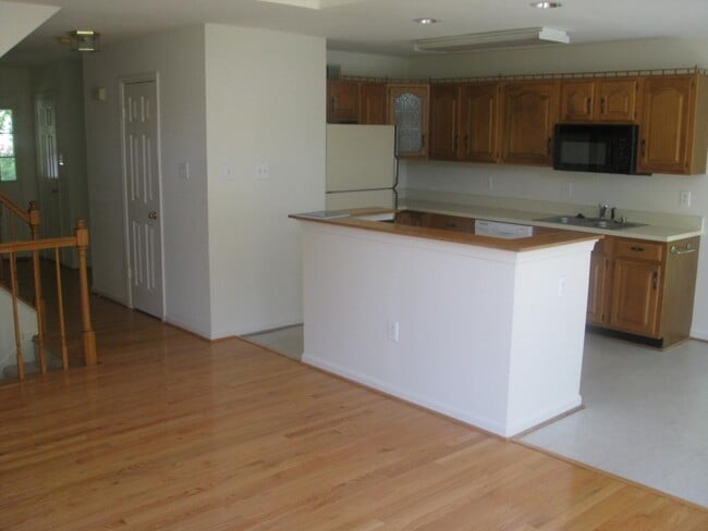 property at 4804 Sweetbirch Dr